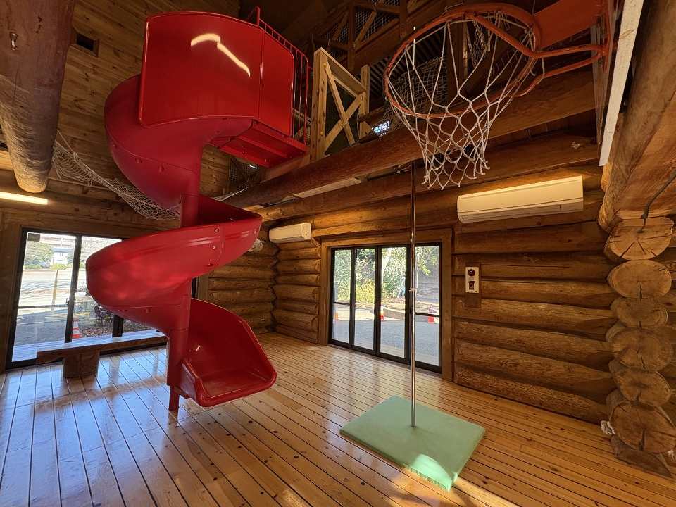 �X�p�C�����X���C�_�[